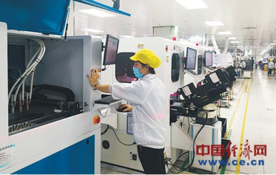 一線調(diào)查 外貿(mào)企業(yè)如何利用計算機(jī)系統(tǒng)服務(wù)應(yīng)對“訂單荒”